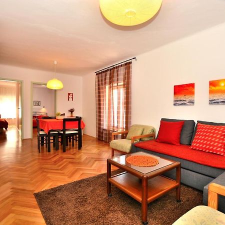 Spacious Piran Central Apartment For 5 Pax Bg Exteriér fotografie