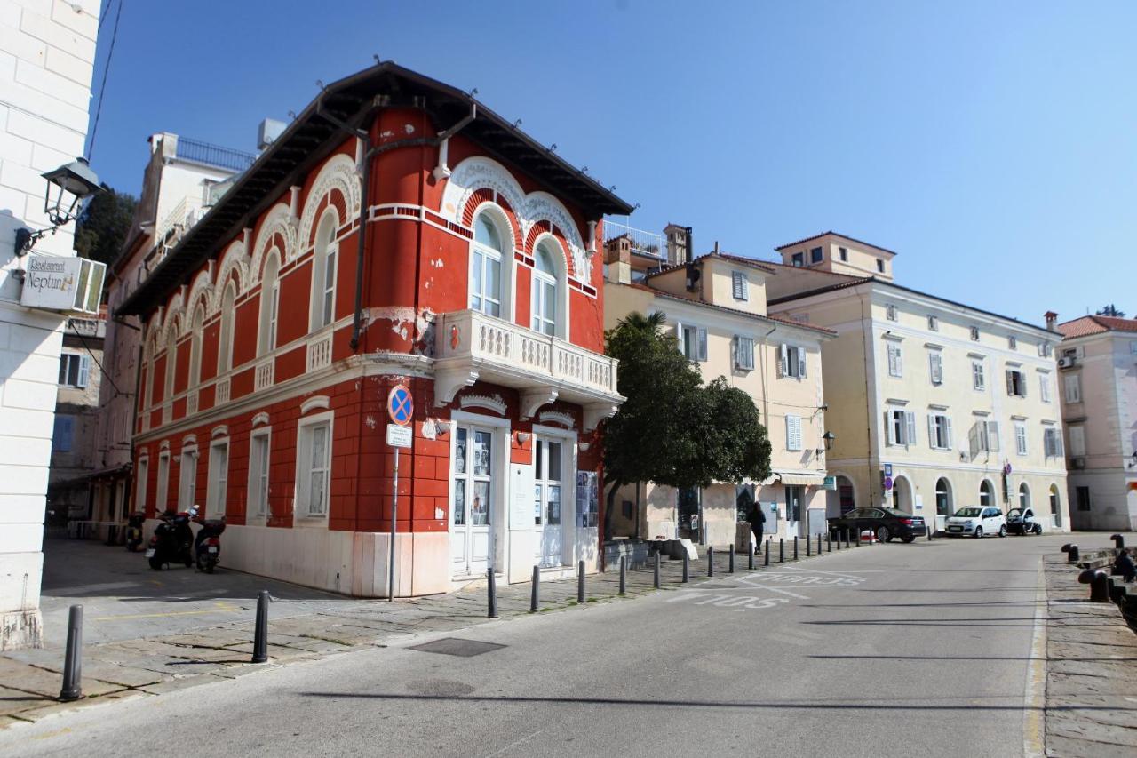 Spacious Piran Central Apartment For 5 Pax Bg Exteriér fotografie