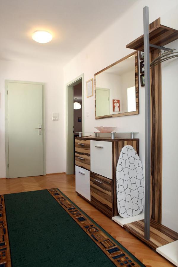 Spacious Piran Central Apartment For 5 Pax Bg Exteriér fotografie