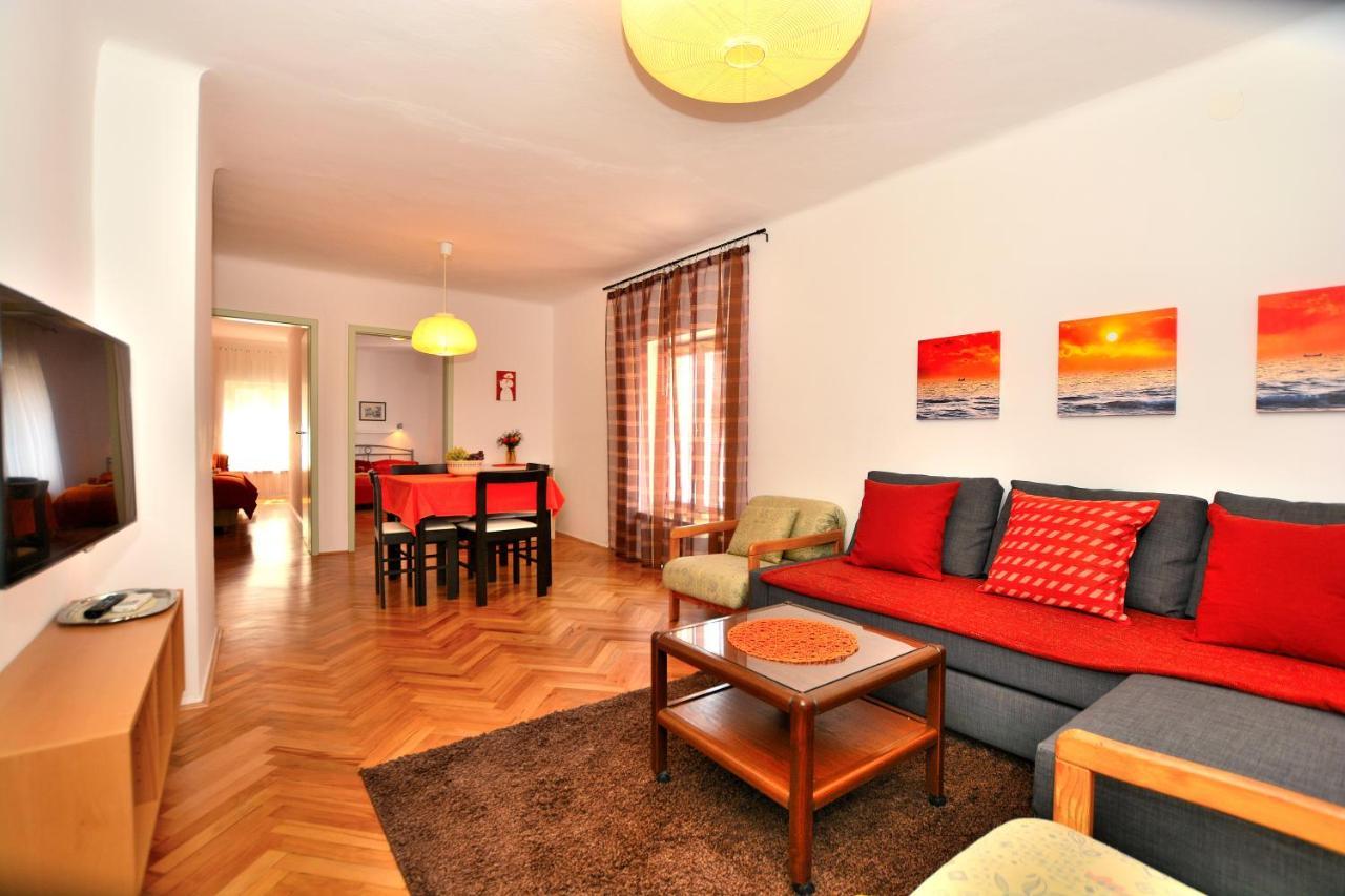 Spacious Piran Central Apartment For 5 Pax Bg Exteriér fotografie